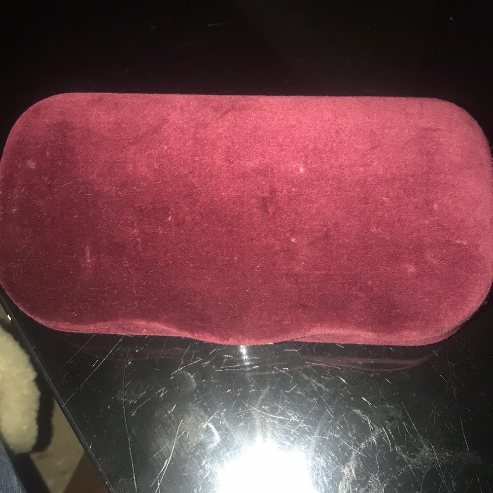 BRAND NEW GUCCI RED VELVET SUNGLASSES CASE